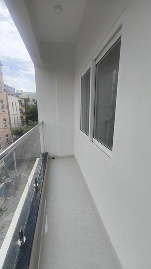 Balcony in 1 BHK Apartment at Rajaji Nagar – for Rent