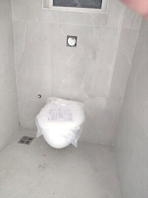 Bathroom in 2 BHK Apartment at Swastik Platinum Apartment, Vikhroli East – for Rent