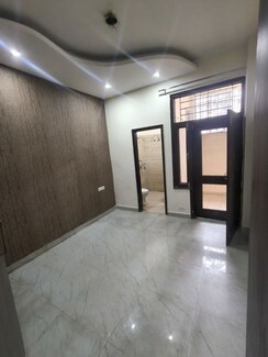3 BHK + Prayer Room Apartment For Rent in Pir Machalla