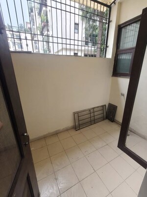 Balcony in 3 BHK Apartment at Pir Machalla – for Rent