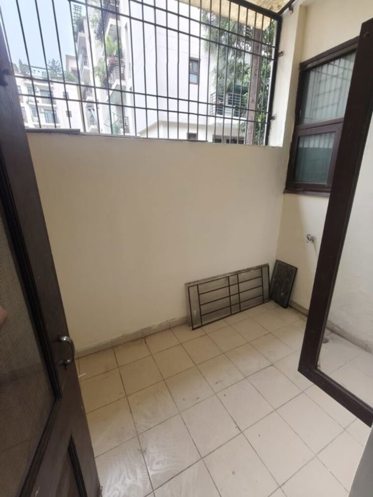Balcony, pir machalla 3 Bedroom 1350 Sq.Ft. Apartment In Pir Machalla Zirakpur 10572670