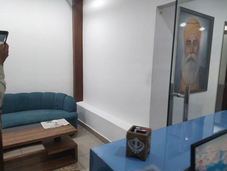 undefined, sector 34 Commercial Office Space 800 Sq.Ft. In Sector 34 Chandigarh 10572678