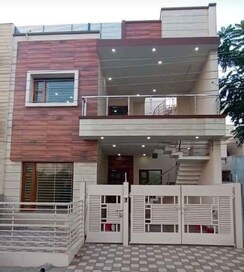 Villa For Sale in Pirayari