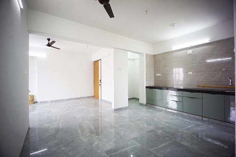 Room, zundal 3 Bedroom 205 Sq.Yd. Apartment In Zundal Ahmedabad 10572682