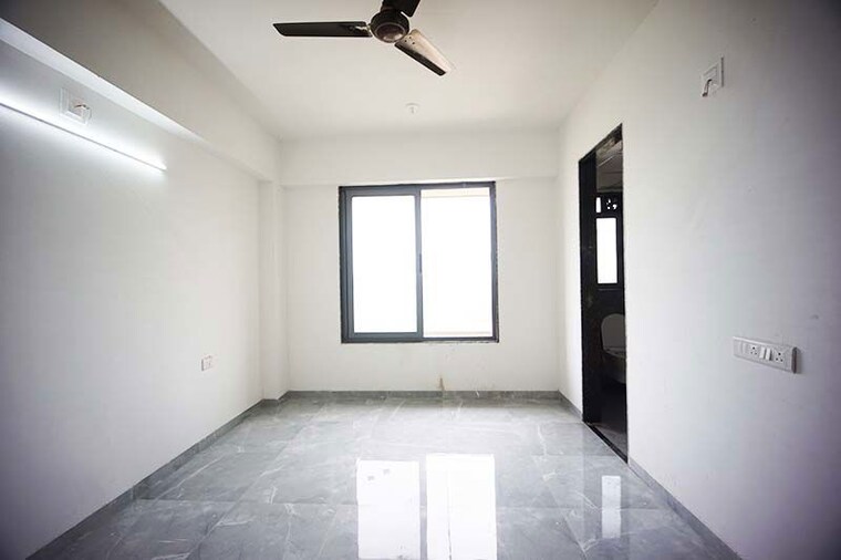 Room, zundal 3 Bedroom 205 Sq.Yd. Apartment In Zundal Ahmedabad 10572682