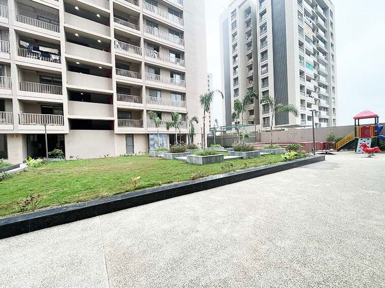 Exterior View, zundal 3 Bedroom 205 Sq.Yd. Apartment In Zundal Ahmedabad 10572682
