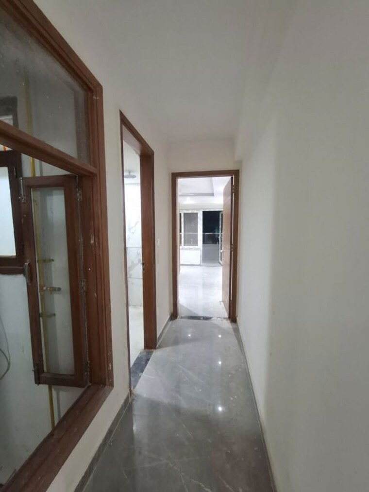 Other, kolasseri 3 Bedroom 350 Sq.Ft. Builder Floor In Kolasseri Thalassery 10572606