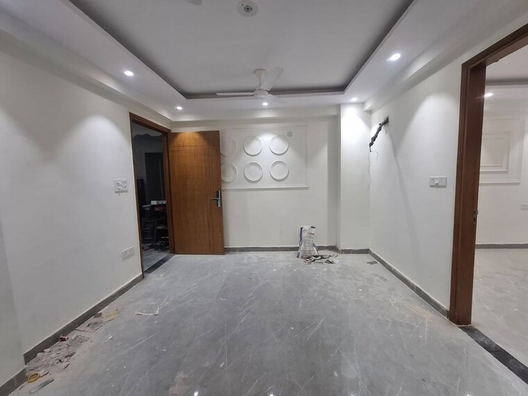 Room, kolasseri 3 Bedroom 350 Sq.Ft. Builder Floor In Kolasseri Thalassery 10572606