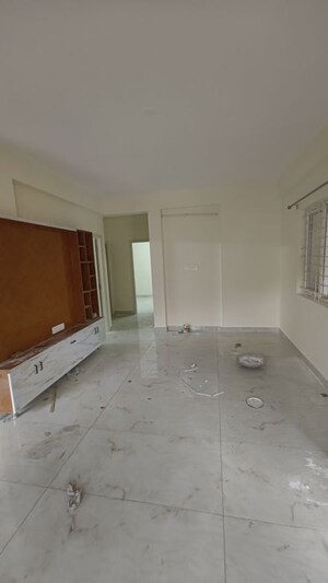 Room in 2 BHK Apartment at Thippasandra – for Rent