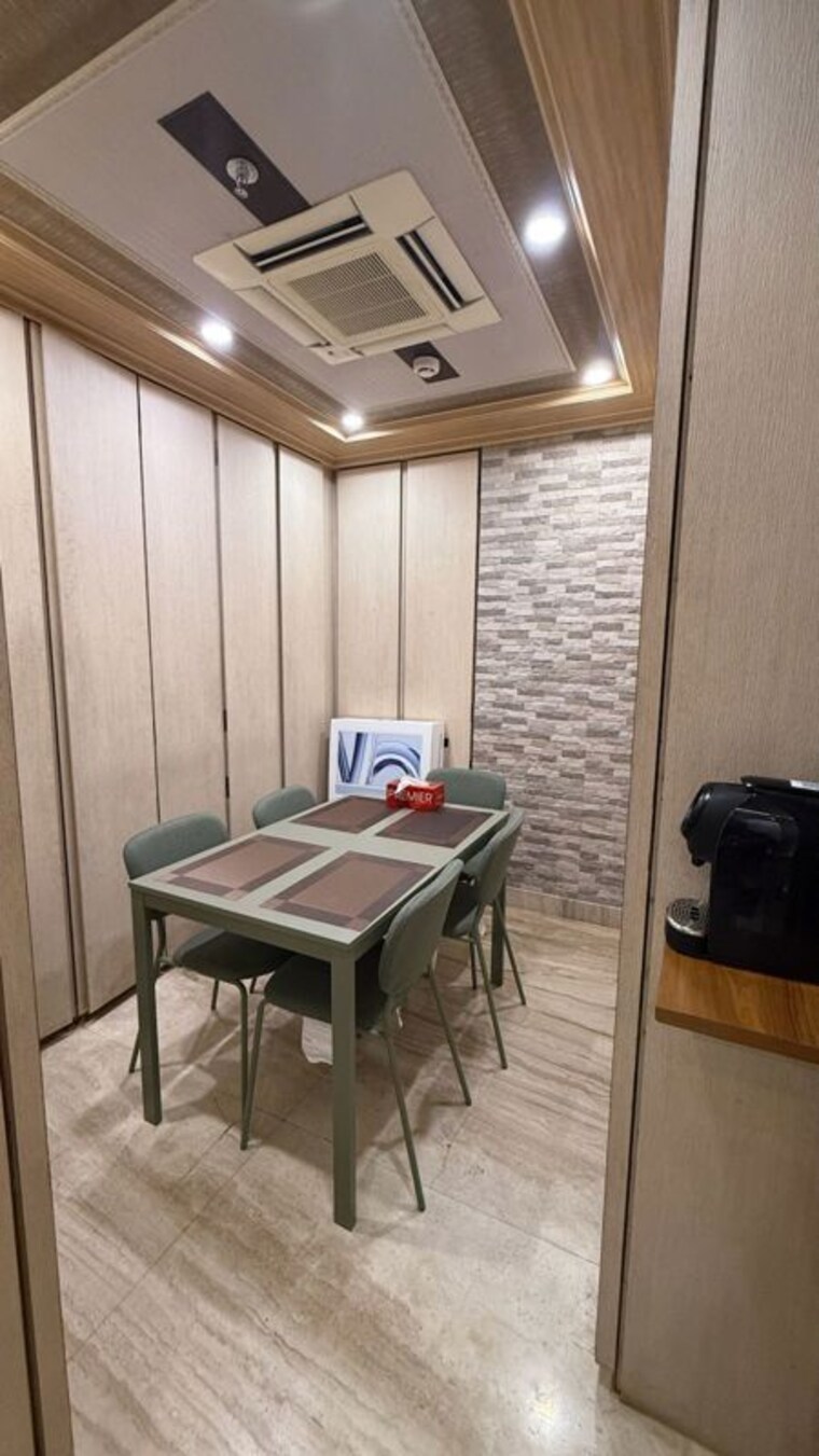 Team Area, santacruz west Commercial Office Space 2650 Sq.Ft. In Santacruz West Mumbai 10572708