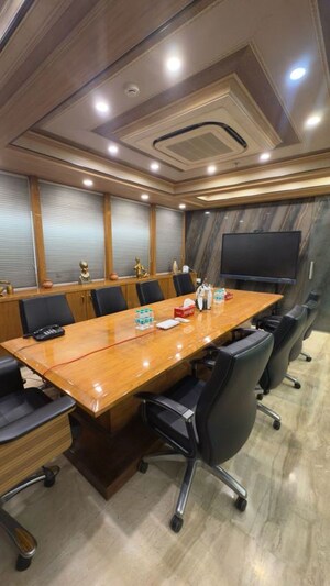 Office Space For Sale in Santacruz West