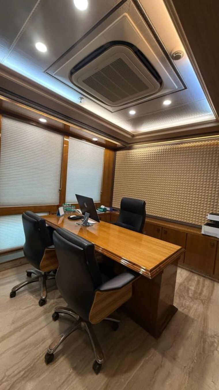 Team Area, santacruz west Commercial Office Space 2650 Sq.Ft. In Santacruz West Mumbai 10572708