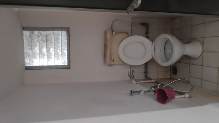 Bathroom, hiranandani-gardens-kingston 1 Bedroom 600 Sq.Ft. Apartment In Powai Mumbai 10572726