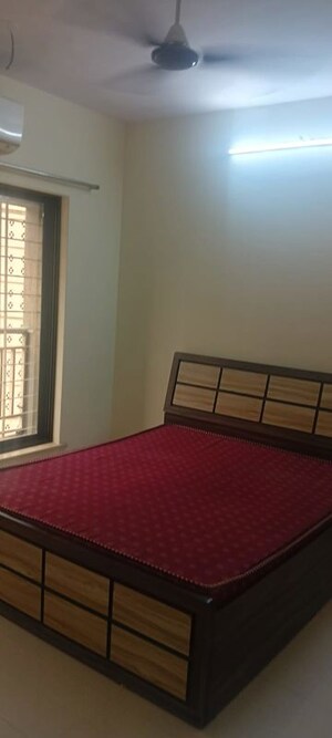 Room in 2 BHK Apartment at Unnati Woods CHS, Kasarvadavali – for Rent