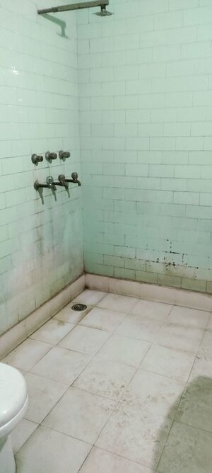 Bathroom in 3 BHK Independent House at Sector 37 – for Rent