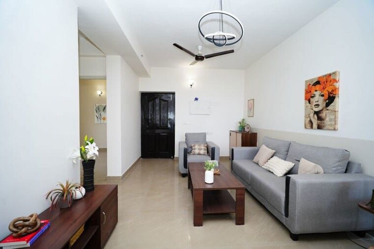 Living Room, sare-petioles 3 Bedroom 1184 Sq.Ft. Apartment In Sector 92 Gurgaon 10572752