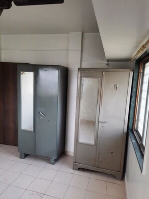 Master Bedroom in 2 BHK Apartment at Mahatma Society – for Rent