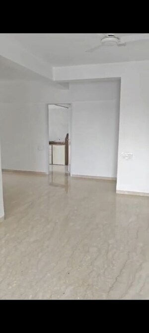 3 BHK Apartment For Rent in Silver Breach Apartment, Juhu