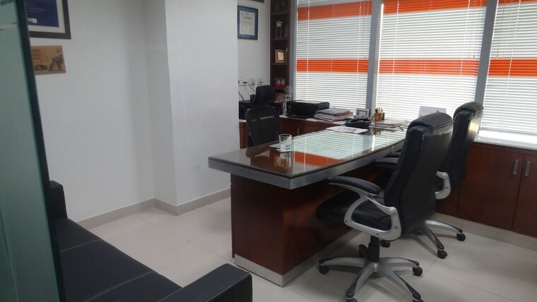 Team Area, ild-trade-centre Commercial Office Space 1150 Sq.Ft. In Sector 47 Gurgaon 10572773