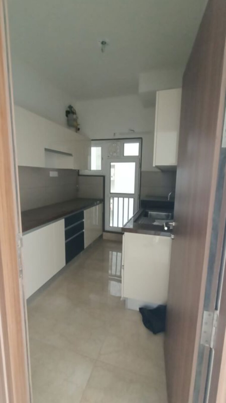 Kitchen, shapoorji-pallonji-bkc-28 2 Bedroom 686 Sq.Ft. Apartment In Bandra East Mumbai 10572768
