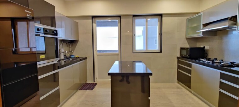 Team Area, supreme-amadore 5 Bedroom 3035 Sq.Ft. Apartment In Baner Pune 10572414