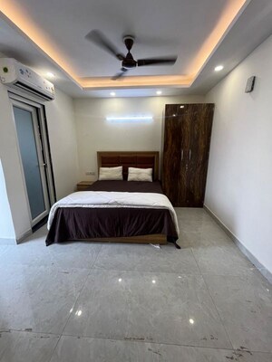 Bathroom in 1 RK Builder Floor at Sector 55 – for Rent