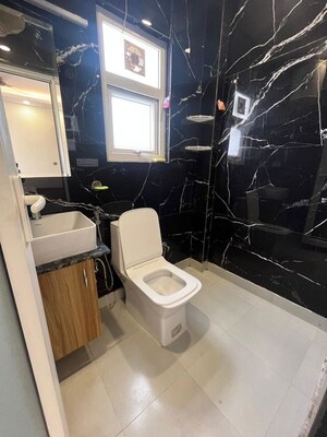 Team Area in 1 RK Builder Floor at Sector 55 – for Rent