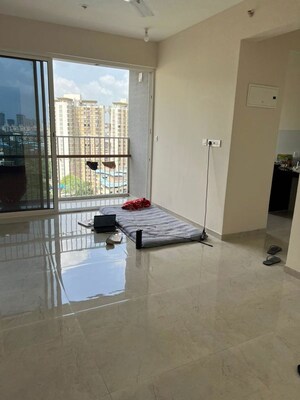 Room in 2 BHK Apartment at Tata Serein, Pokhran Road No Two – for Rent