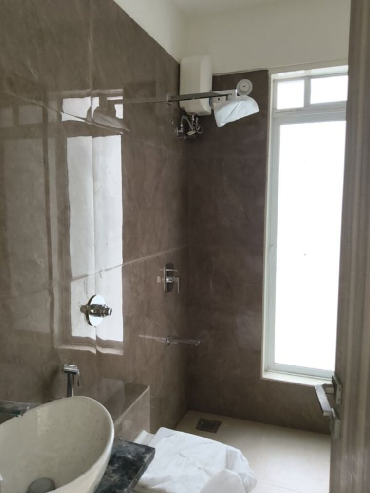 Bathroom, kamal-kunj-vile-parle 2 Bedroom 750 Sq.Ft. Apartment In Vile Parle West Mumbai 10572795