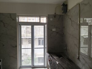 Room in 2 BHK Apartment at Kamal Kunj Vile Parle, Vile Parle West – for Rent