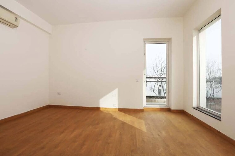 Room, mapsko-casa-bella-villas 5 Bedroom 300 Sq.Yd. Villa In Sector 82 Gurgaon 10572824