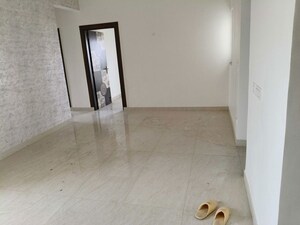 Room in 3 BHK Builder Floor at Palam Vihar Residents Association, Palam Vihar – for Rent