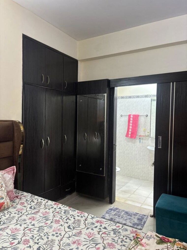 undefined, sector 21c 3 Bedroom 1450 Sq.Ft. Apartment In Sector 21c Faridabad 10572811