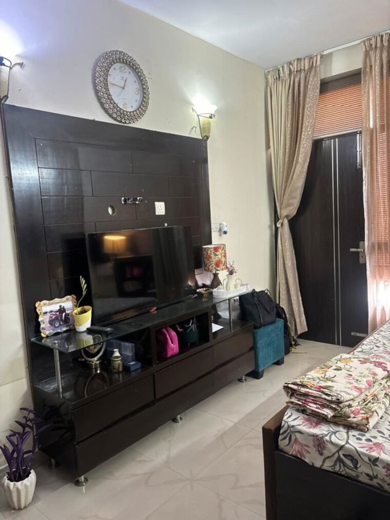 Living Room, sector 21c 3 Bedroom 1450 Sq.Ft. Apartment In Sector 21c Faridabad 10572811