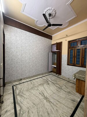2 BHK Builder Floor For Rent in Banjarawala