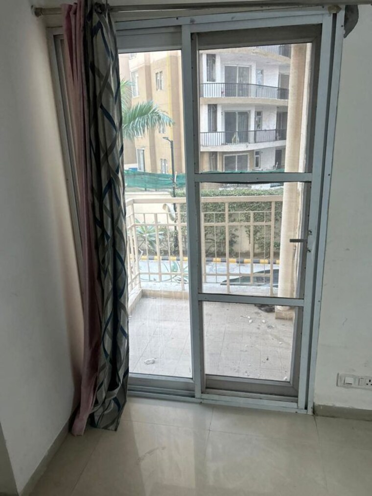 Balcony, sunworld-vanalika 3 Bedroom 1405 Sq.Ft. Apartment In Sector 107 Noida 10572816