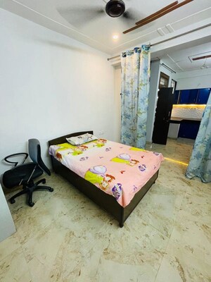 1 RK Independent House For Rent in Sector 46