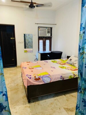 Bedroom in 1 RK Independent House at Sector 46 – for Rent