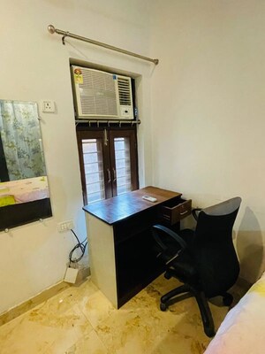Team Area in 1 RK Independent House at Sector 46 – for Rent