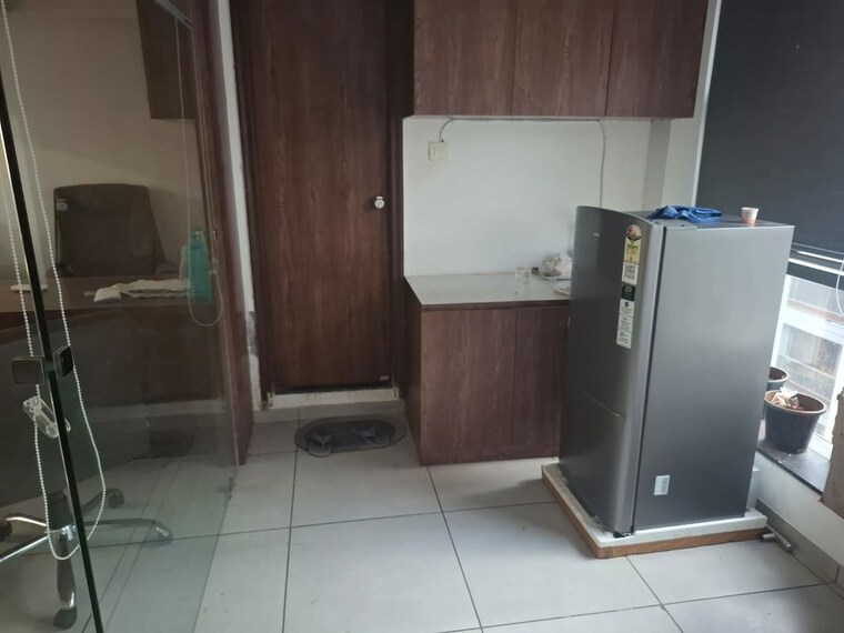 Bathroom, science city Commercial Office Space 1049 Sq.Ft. In Science City Ahmedabad 10572807