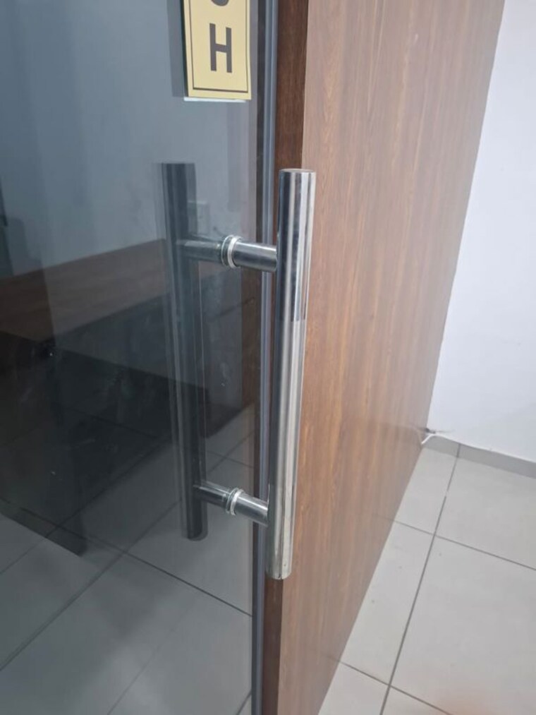 Bathroom, science city Commercial Office Space 1049 Sq.Ft. In Science City Ahmedabad 10572807