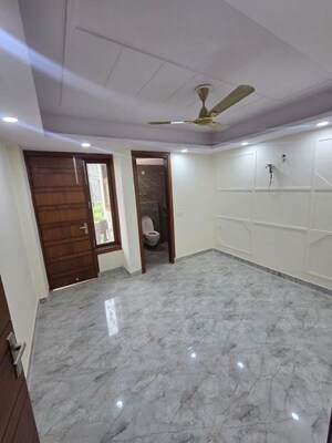 Room in 3 BHK Builder Floor at Shanti Kunj – for Sale