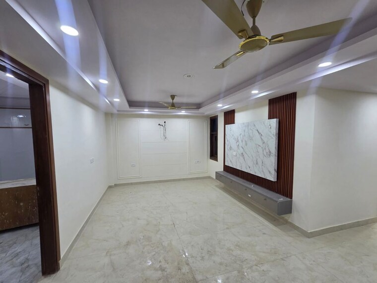 Room, shanti kunj 3 Bedroom 1150 Sq.Ft. Builder Floor In Shanti Kunj Delhi 10572831