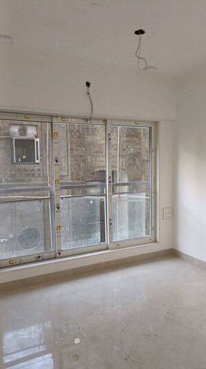 Room in 1 BHK Builder Floor at Sevenfolds Minal And Madhavkunj, Vile Parle East – for Sale