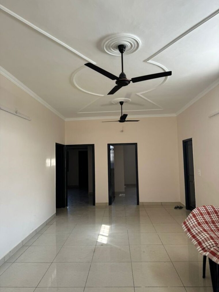 Room, saharanpur road 3 Bedroom 1400 Sq.Ft. Builder Floor In Saharanpur Road Dehradun 10572869