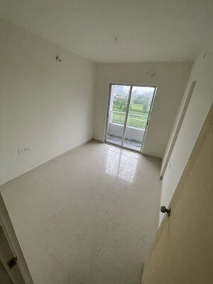 Room in 1 BHK Apartment at Tathawade – for Sale