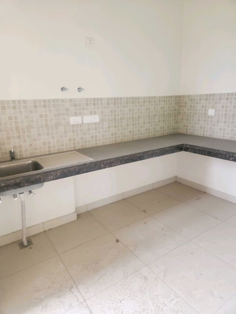Kitchen, sector 23 3 Bedroom 1550 Sq.Ft. Builder Floor In Sector 23 Gurgaon 10572865
