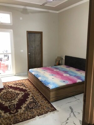 Bedroom in 2 BHK Builder Floor at Dehrakhas – for Rent