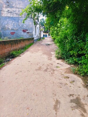   Plot at Jankipuram – for Sale
