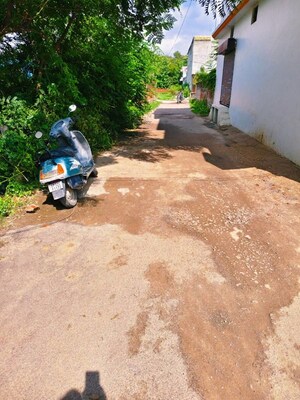   Plot at Jankipuram – for Sale